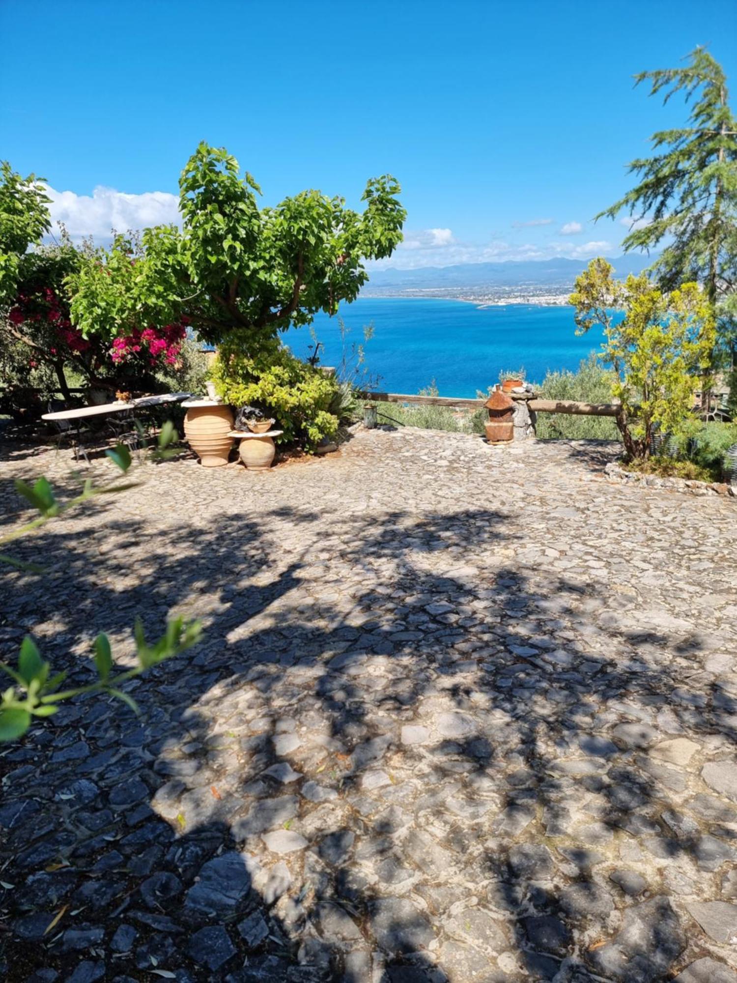 Unique View Apartment Kalamata Exterior foto
